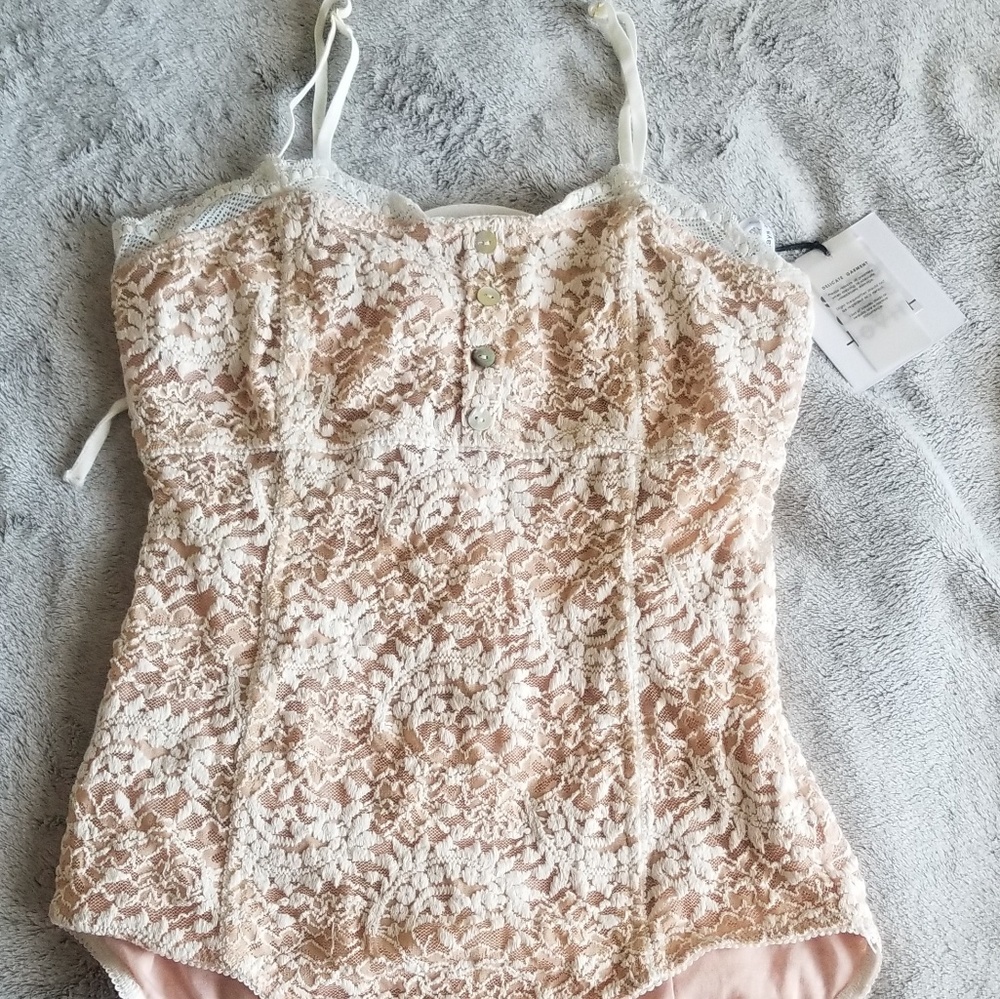 Lace bodysuit